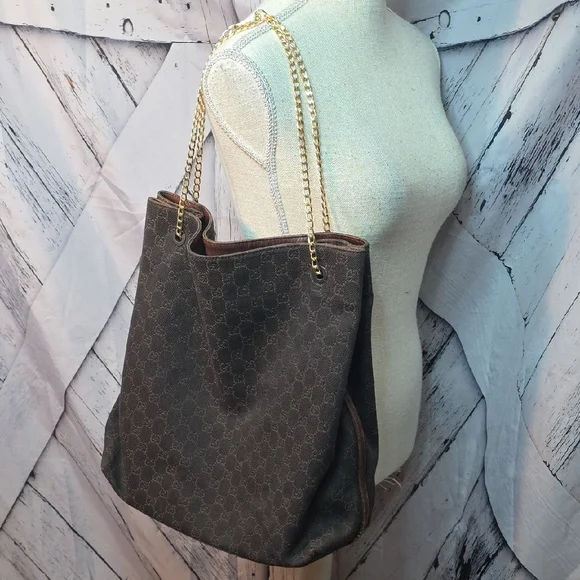 Gucci Brown Shoulder Bag with Gold Chain - Picture 1 of 13